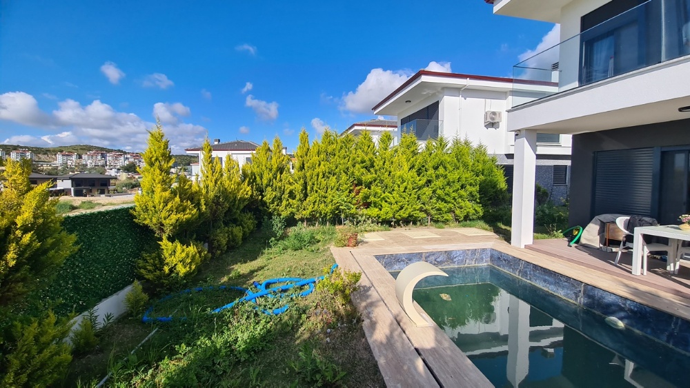 Bargain Villa in Kusadasi for Sale
