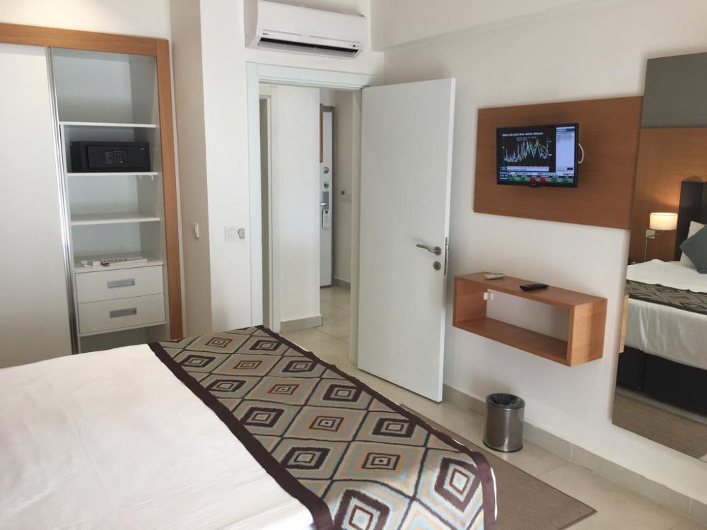 Ramada 2 Bed Sea View Apartment
