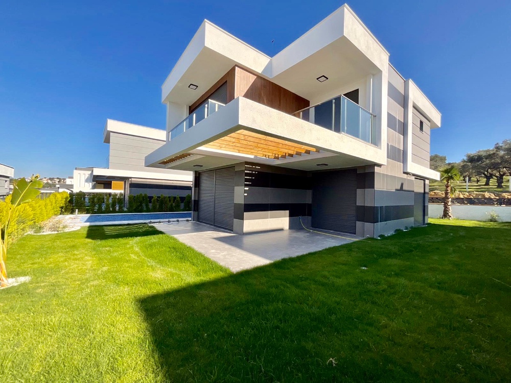 Modern Villa in Karaova for Sale

