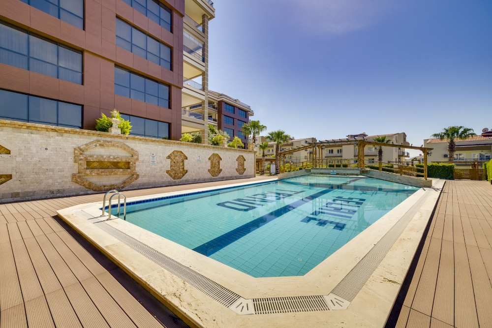 Central Residential 3- Bed Apartment in Kusadasi