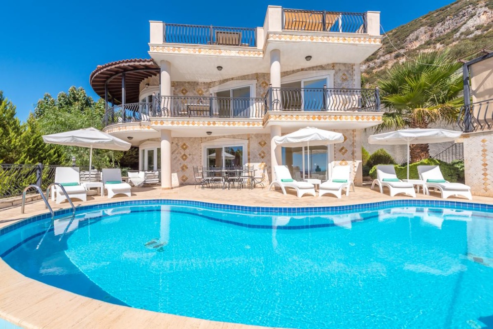 5 Bed Private Sea View Villa
