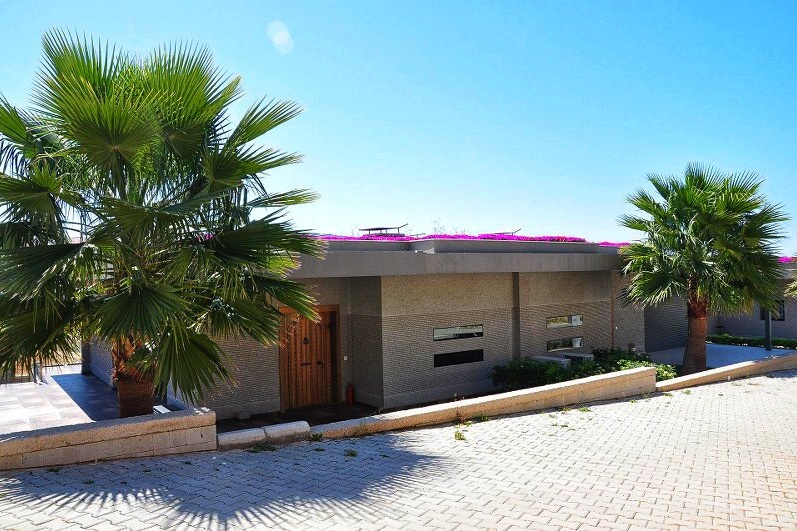 Beach House in Cesme for Sale