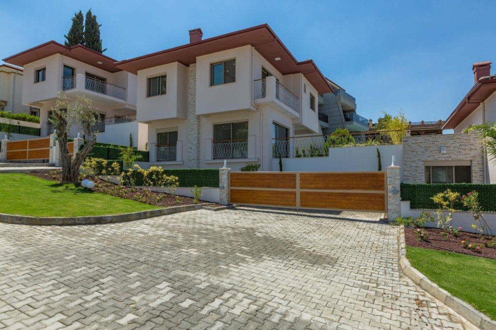 Luxury Sea View Villas in Kusadasi for Sale 