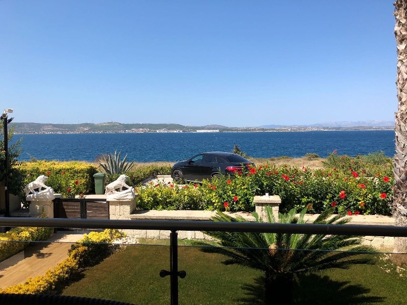 Pasalimani Beachfront Villa for Sale in Cesme