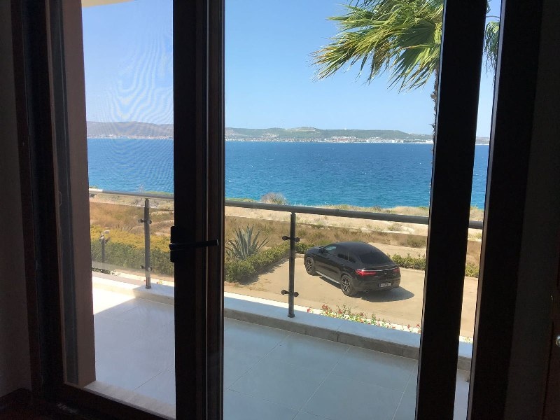 Pasalimani Beachfront Villa for Sale in Cesme