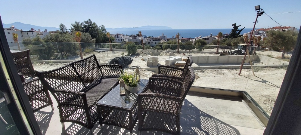 Top Floor Sea View Apartment in Kusadasi for Sale
